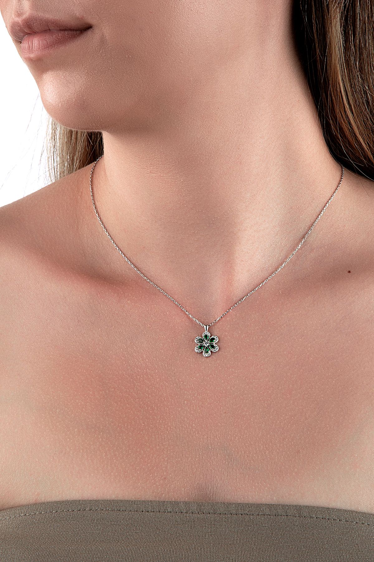 941cafd17bd99267b9778d7d94aa202e